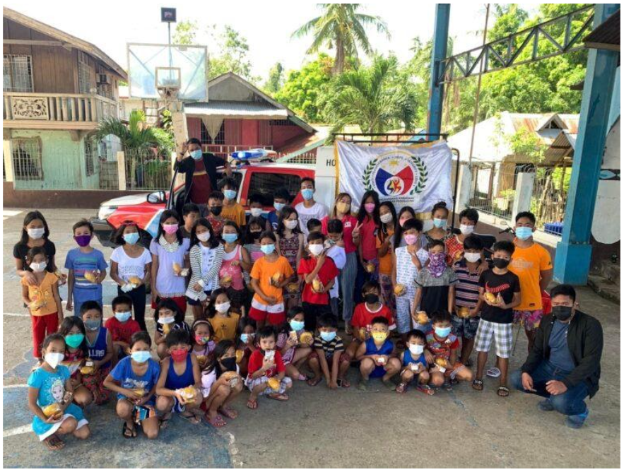 Siquijor Kabataan bonds with nutritious buns image
